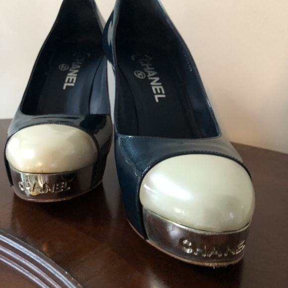 Chanel pumps. Excellent condition. - Picture 5 of 6